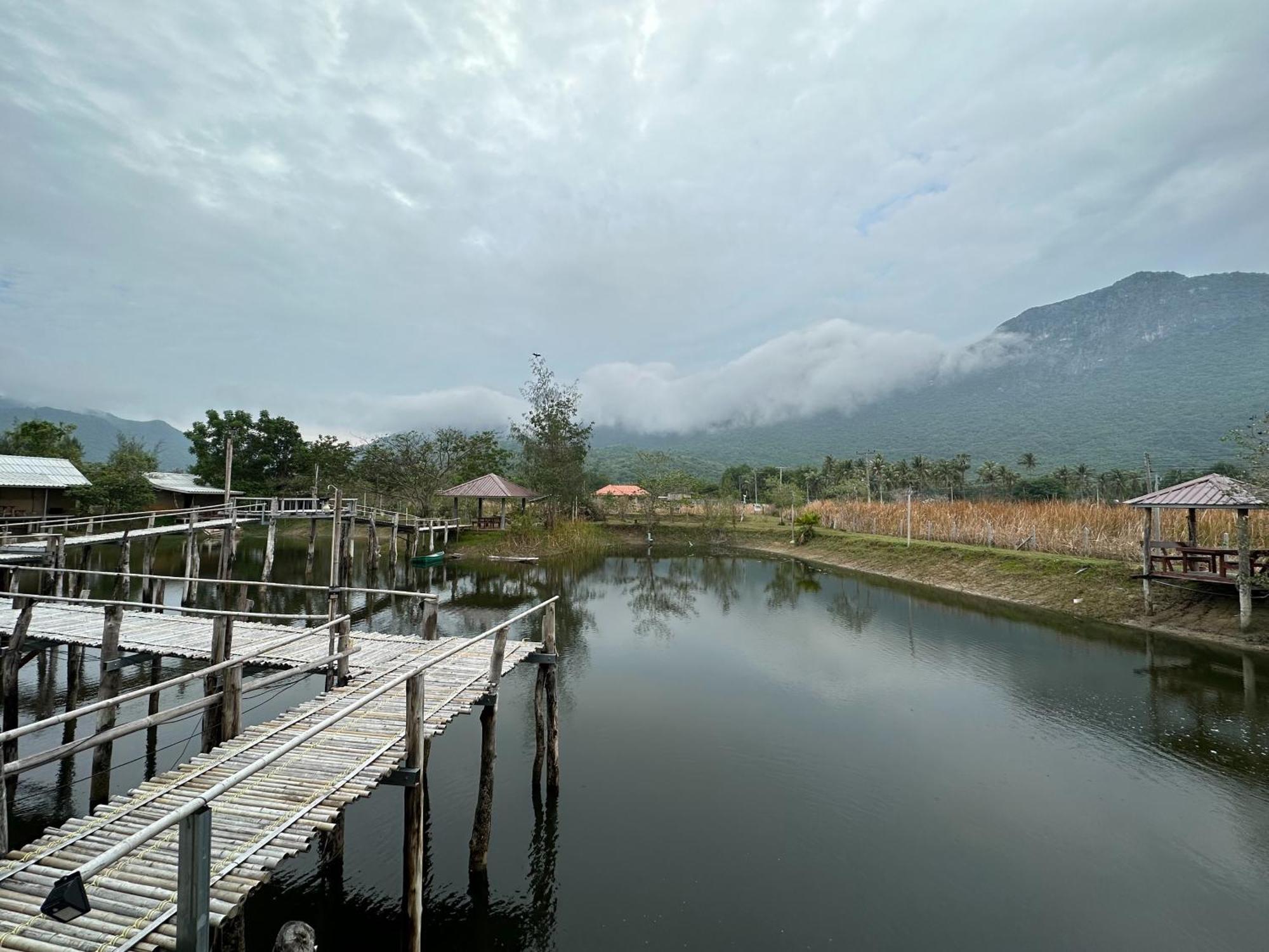 Numpu Baandin Sam Roi Yot Exterior foto